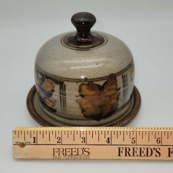 Vintage Studio Art Pottery Cheese Dome Butter Dish Not Signed Rustic Farmhouse - Picture 8 of 8
